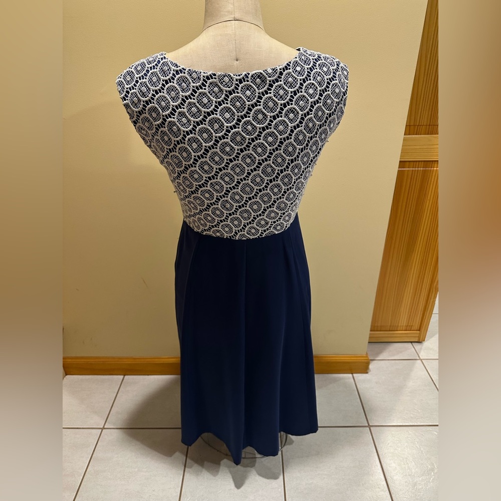 Navy blue women’s midi dress, with silver lace - Picture 4 of 5